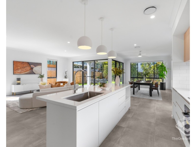 39 Santa Monica Boulevard, Hope Island QLD 4212