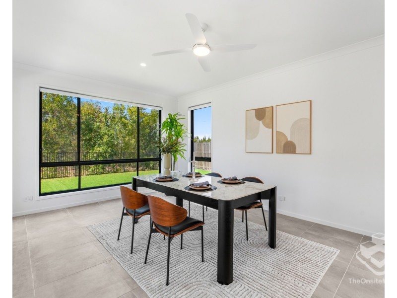 39 Santa Monica Boulevard, Hope Island QLD 4212