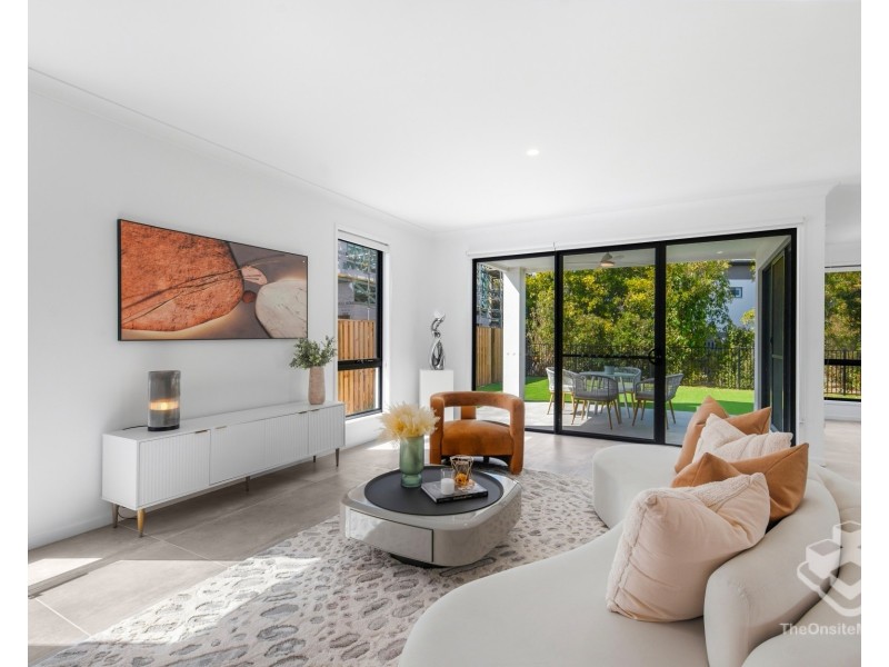 39 Santa Monica Boulevard, Hope Island QLD 4212