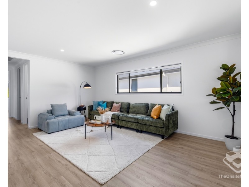 39 Santa Monica Boulevard, Hope Island QLD 4212