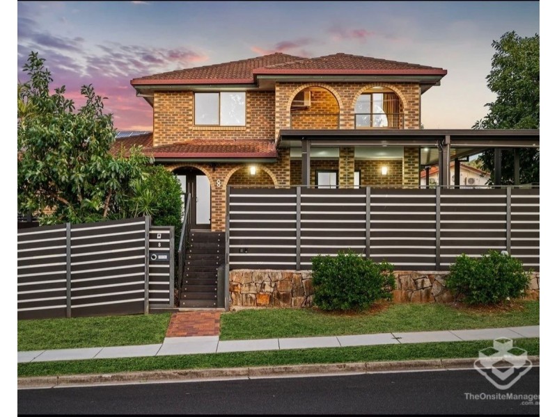 8 Bridgnorth Street, Carindale QLD 4152