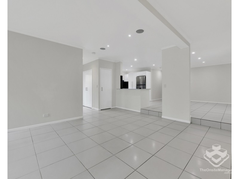 18 Megan Street, Camira QLD 4300
