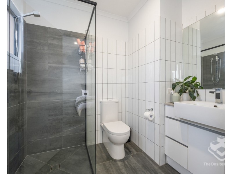 ID:21193733/33 Henderson Road, Everton Hills QLD 4053