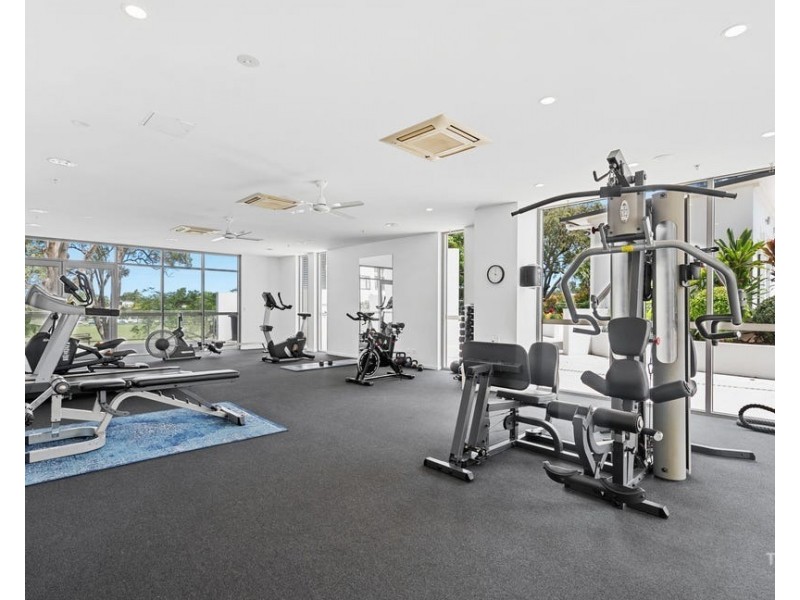ID:21193743/388 Marine Parade, Labrador QLD 4215
