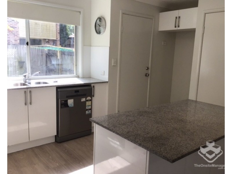 ID:21193778/50 St Kevins Avenue, Benowa QLD 4217