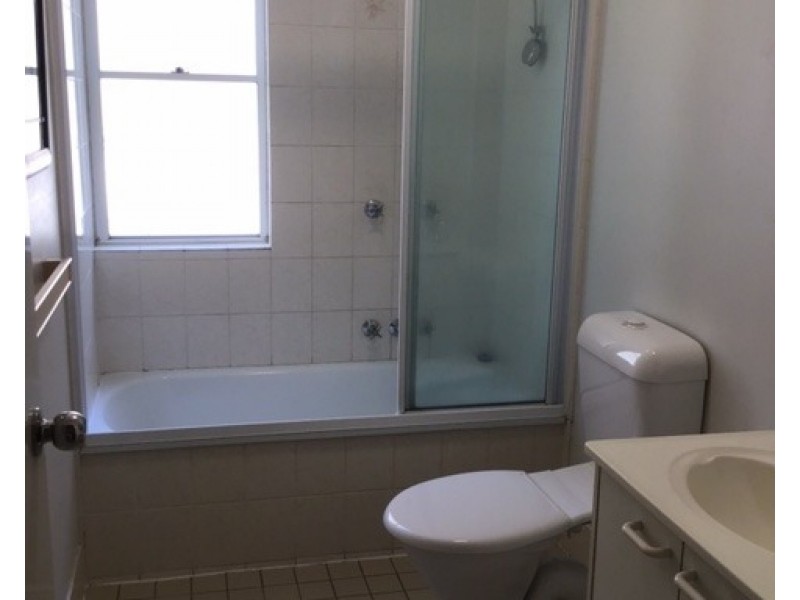 ID:21193778/50 St Kevins Avenue, Benowa QLD 4217
