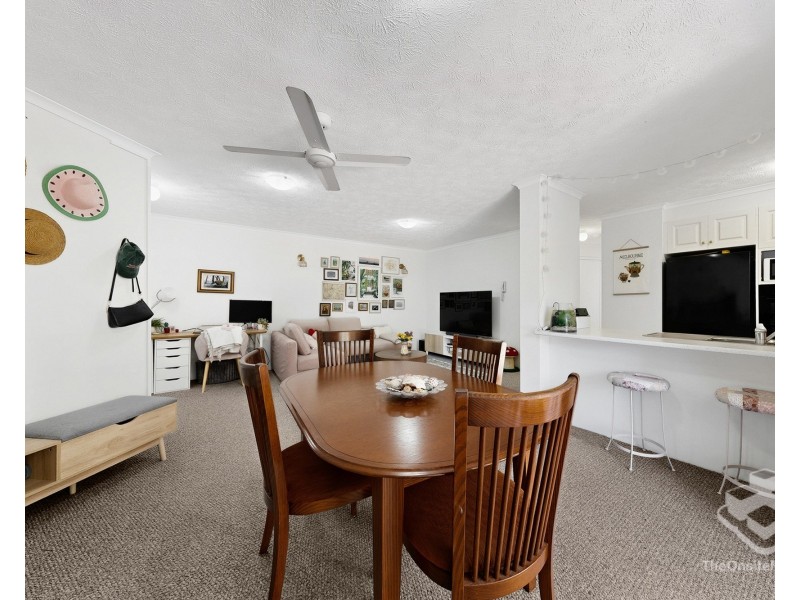 6/37 Mawarra Street, Chevron Island QLD 4217