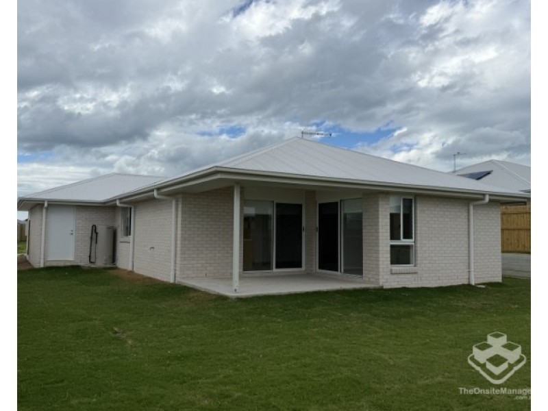 18 Evi Circuit, Pialba QLD 4655