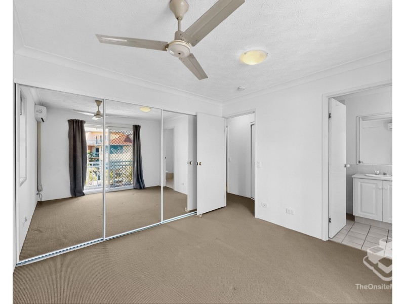 20/37 Mawarra Street, Chevron Island QLD 4217