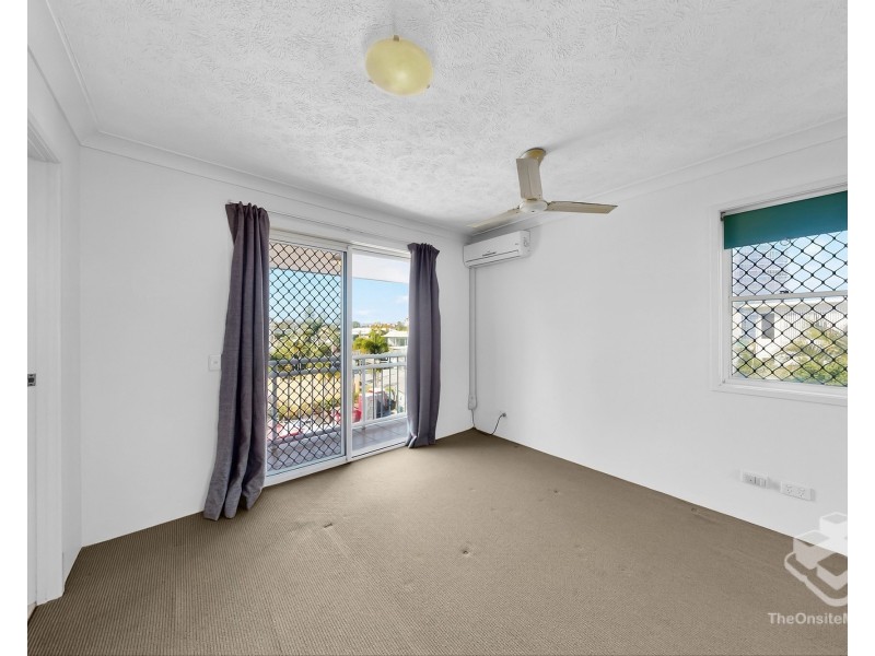 20/37 Mawarra Street, Chevron Island QLD 4217