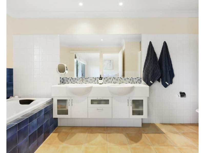 ID:21193958/1 The Cove Crescent, Carrara QLD 4211