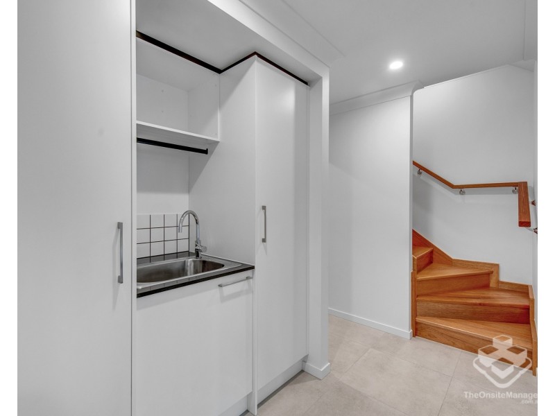 ID:21194118/1141 South Pine Road, Arana Hills QLD 4054