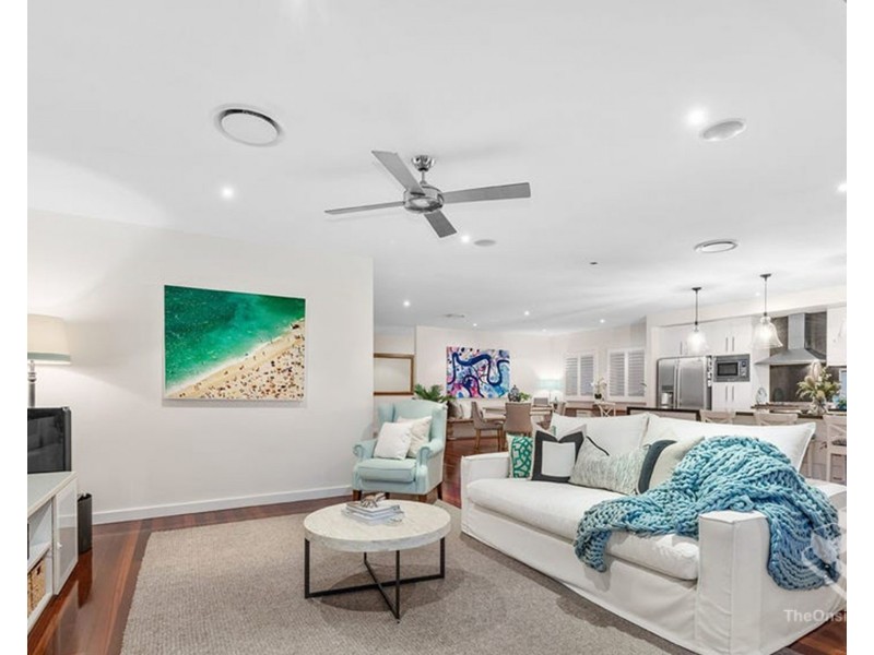 112 Watson Street, Camp Hill QLD 4152