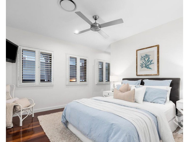 112 Watson Street, Camp Hill QLD 4152