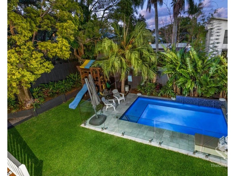 112 Watson Street, Camp Hill QLD 4152
