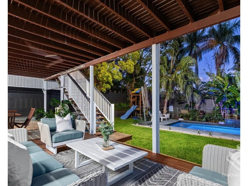 112 Watson Street, Camp Hill QLD 4152