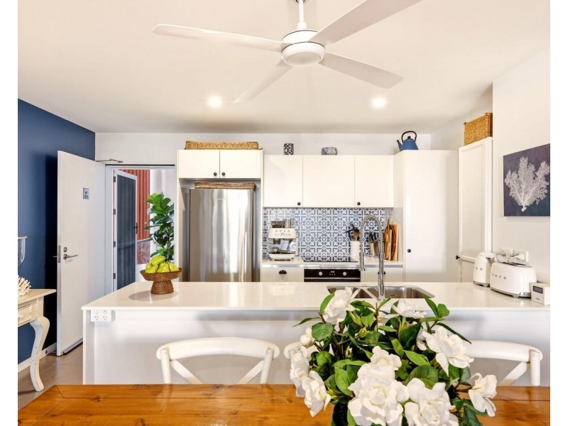 ID:21194283/1-7 Waterford Court, Bundall QLD 4217