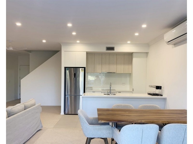 ID:21194293/3031 The Boulevard, Carrara QLD 4211