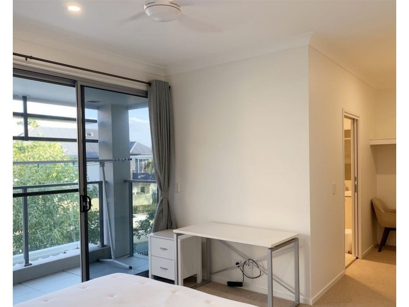 ID:21194293/3031 The Boulevard, Carrara QLD 4211
