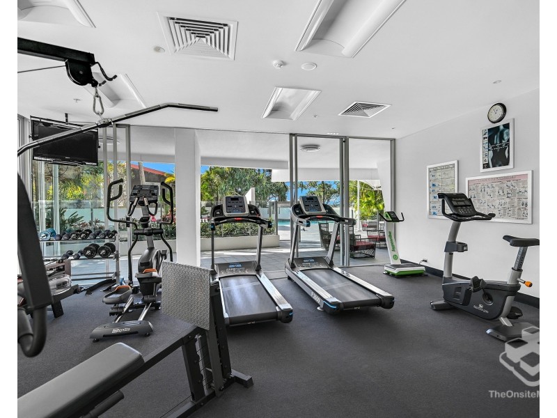 ID:21194303/230 Marine Parade, Labrador QLD 4215