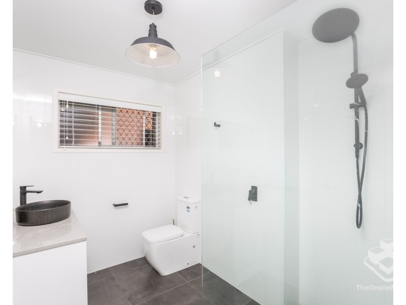 1/46 Railway Street, Southport QLD 4215