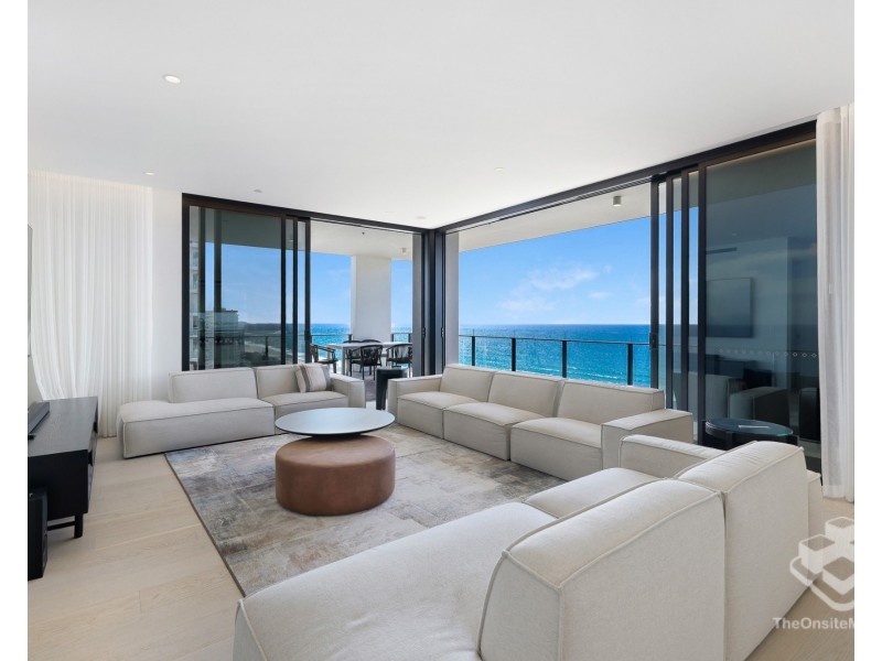 20/2 Charles Avenue, Broadbeach QLD 4218