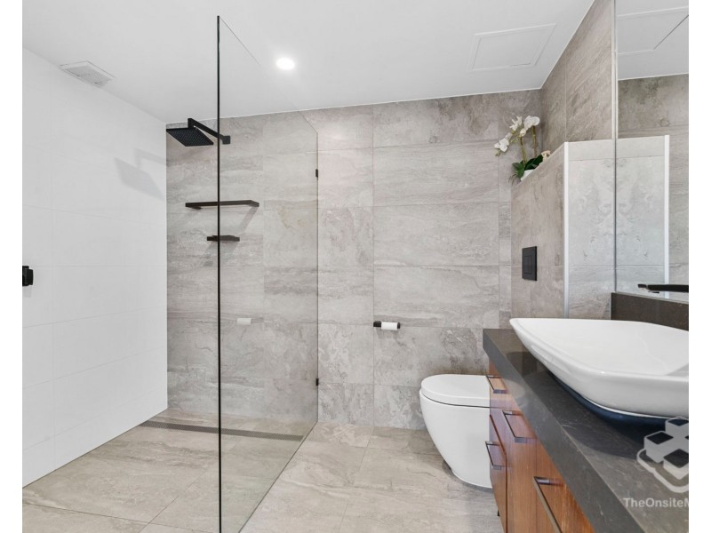 ID:21194363/14 MacArthur Parade, Main Beach QLD 4217