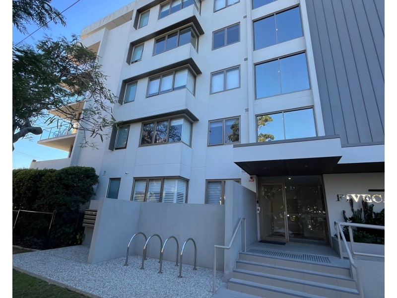 101/5 Chester Terrace, Southport QLD 4215
