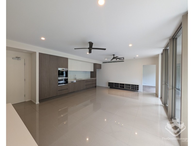 101/5 Chester Terrace, Southport QLD 4215