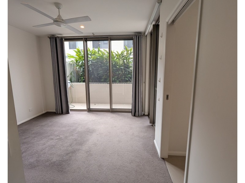 101/5 Chester Terrace, Southport QLD 4215