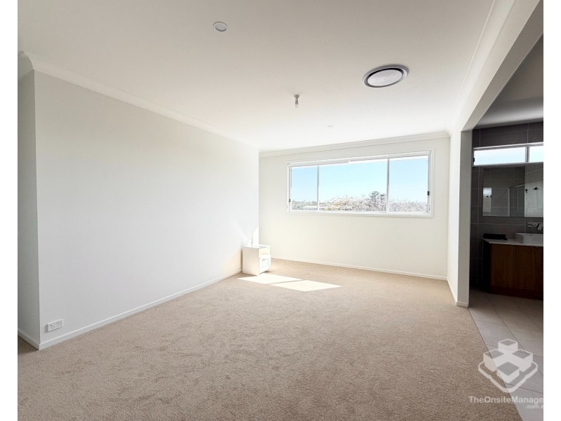 54 Miles Platting Road, Eight Mile Plains QLD 4113