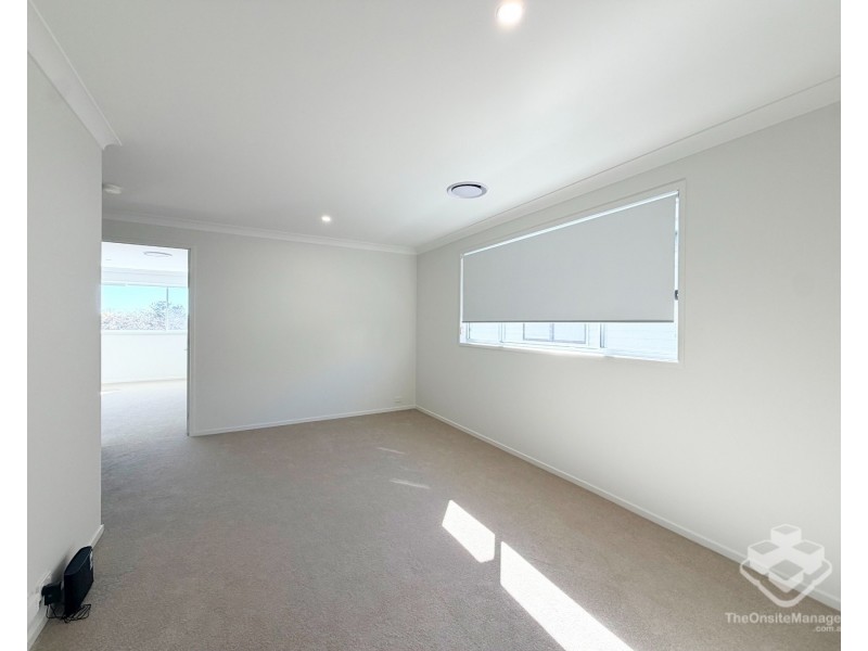 54 Miles Platting Road, Eight Mile Plains QLD 4113