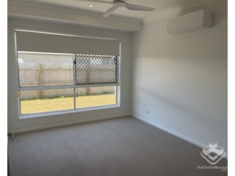 8 Lady Elliot Crescent, Eli Waters QLD 4655