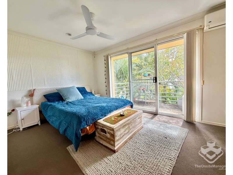 ID:21194548/215 Cottesloe Drive, Mermaid Waters QLD 4218