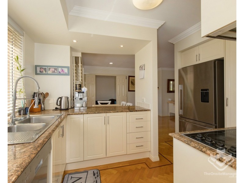 18/433 Brisbane Road, Coombabah QLD 4216