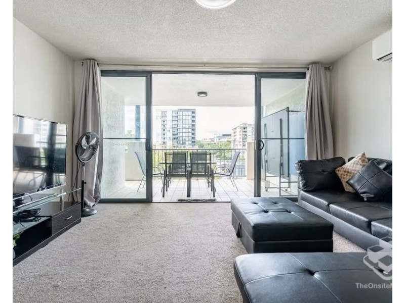 ID:21194718/7 Landsborough, Toowong QLD 4066