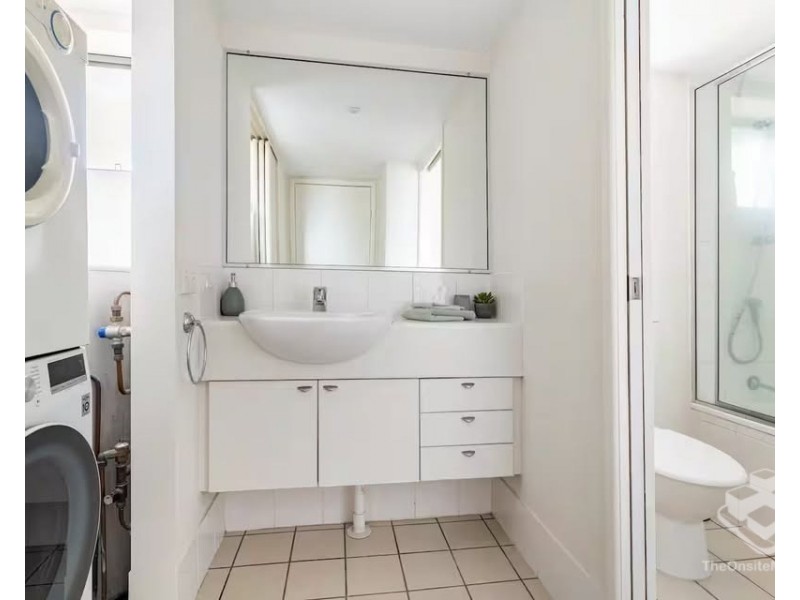 ID:21194718/7 Landsborough, Toowong QLD 4066