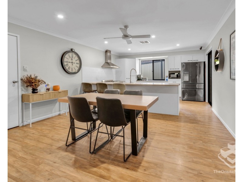 5 Lowe Court, Maudsland QLD 4210