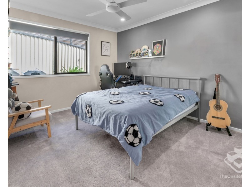 5 Lowe Court, Maudsland QLD 4210