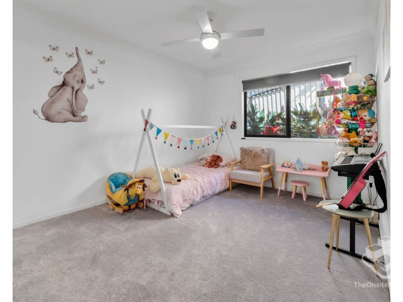 5 Lowe Court, Maudsland QLD 4210