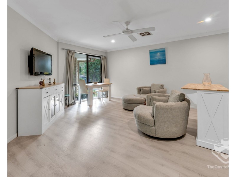 5 Lowe Court, Maudsland QLD 4210