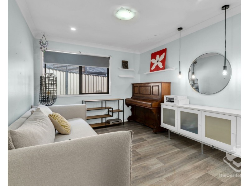 5 Lowe Court, Maudsland QLD 4210