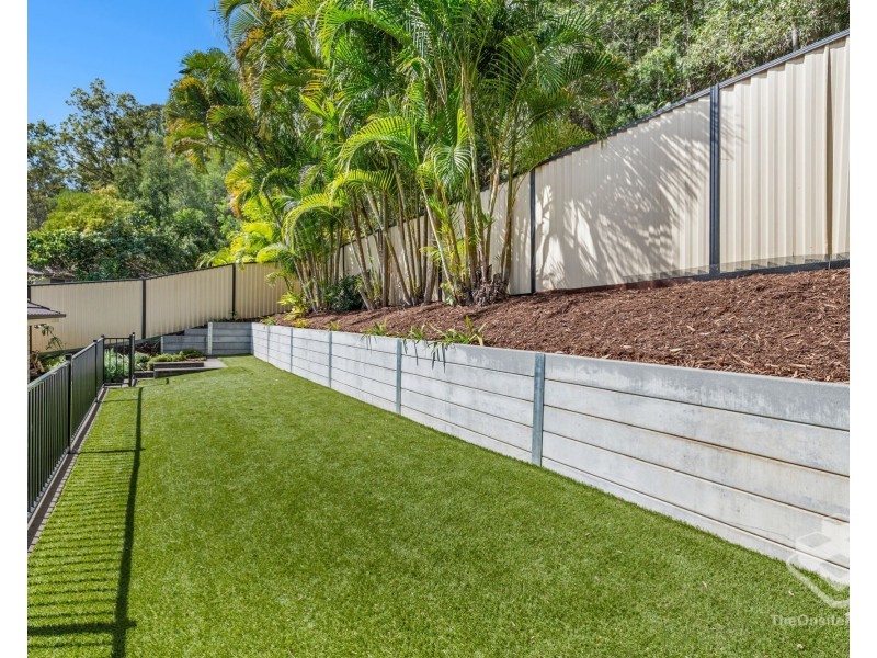 5 Lowe Court, Maudsland QLD 4210