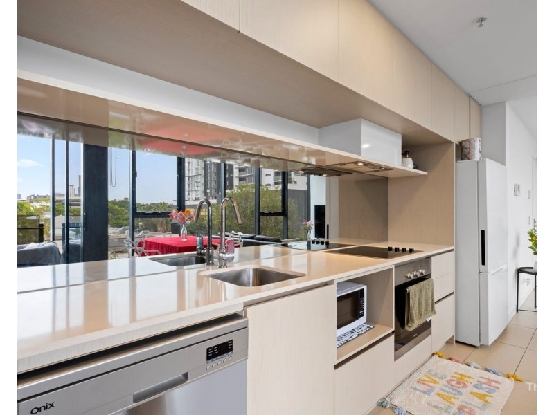 ID:21194888/22 RAILWAY TERRACE 22 Railway Terrace, Milton QLD 4064