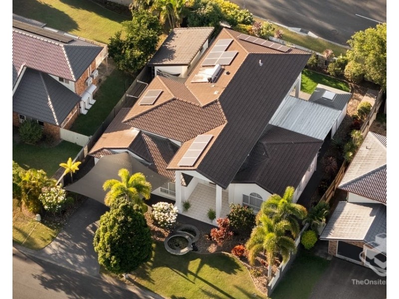 11 Carrington Place, Carindale QLD 4152