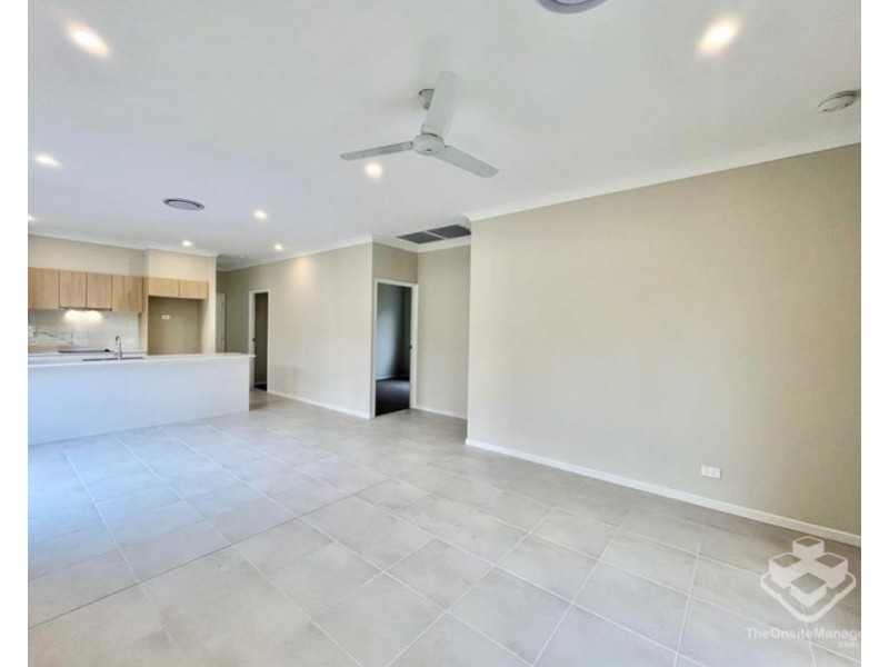 34 Appian Way, Loganlea QLD 4131