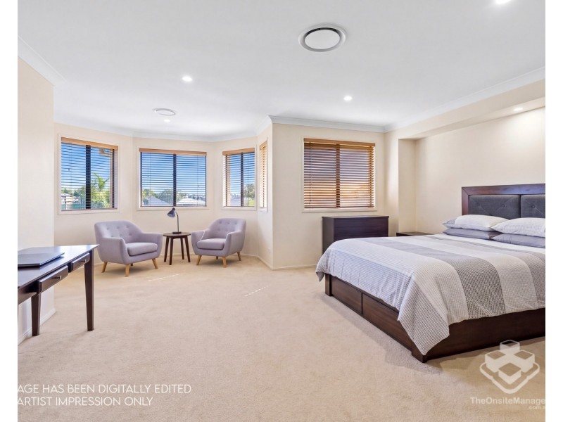 124 Crestwood Drive, Molendinar QLD 4214