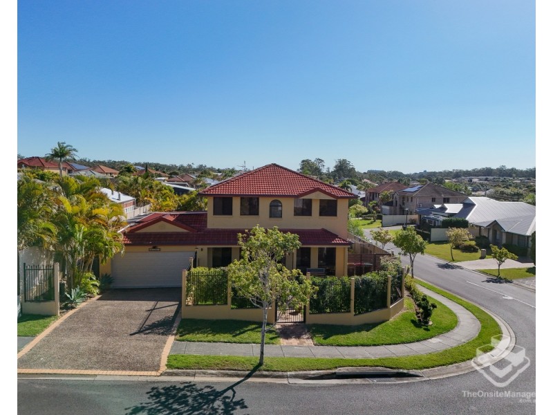 124 Crestwood Drive, Molendinar QLD 4214