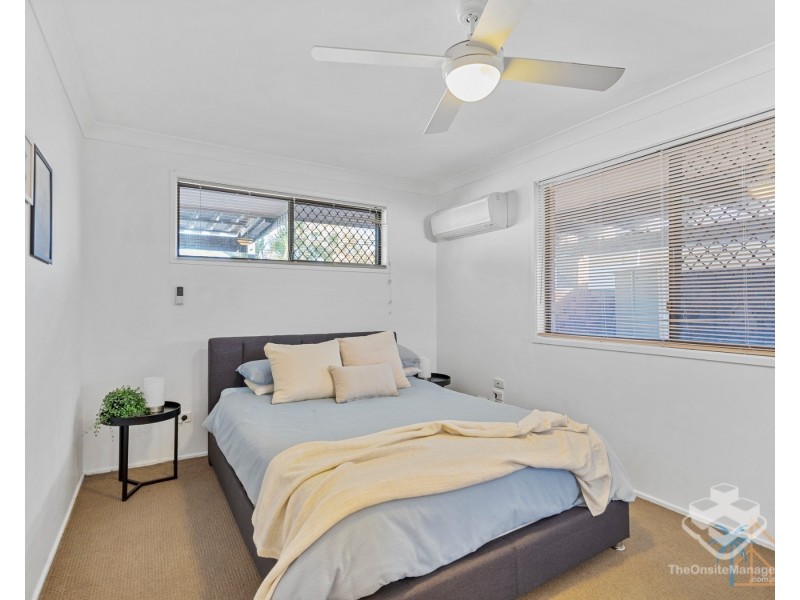 132 Oceanic Drive, Mermaid Waters QLD 4218