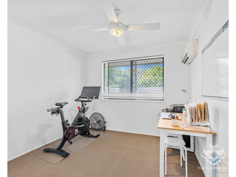 132 Oceanic Drive, Mermaid Waters QLD 4218